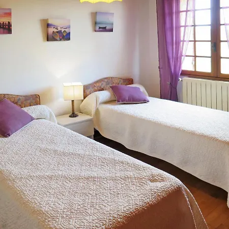 Ferienhaus Mit Pool Creysse 100s *